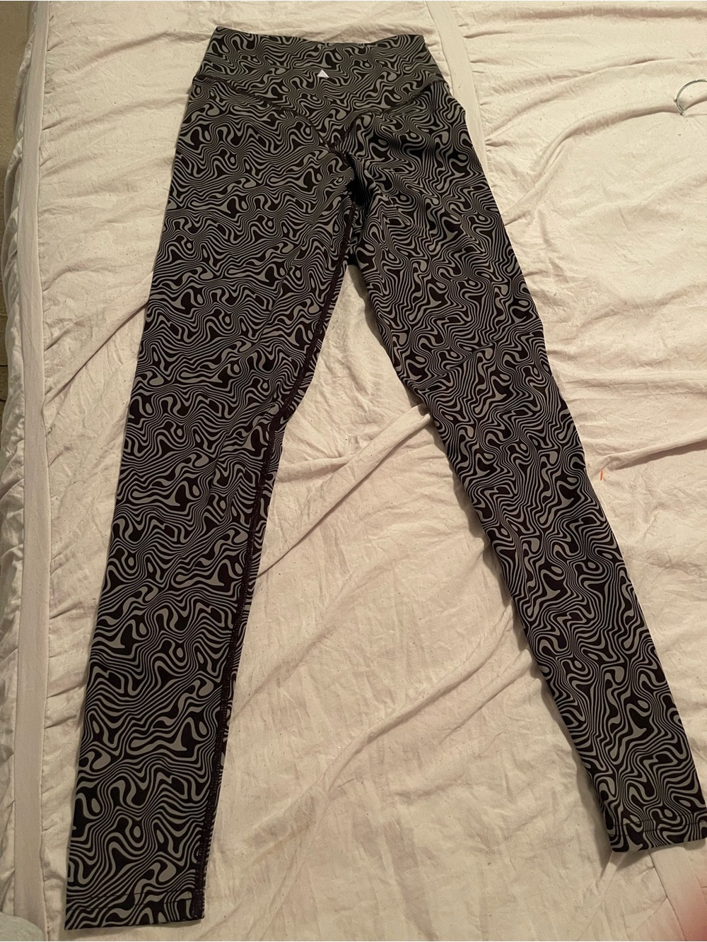 Vitality Balance Athletica Cloud Leggings Grey Black Swirl Wave Pattern Size XS